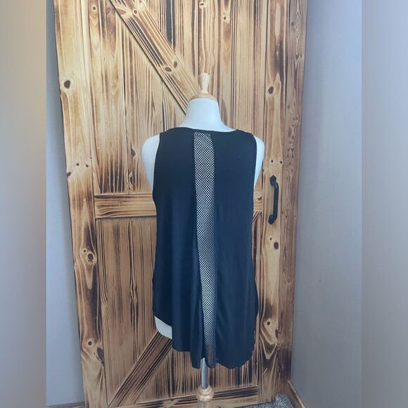 Ginger G Tank Top - Picture 2 of 4